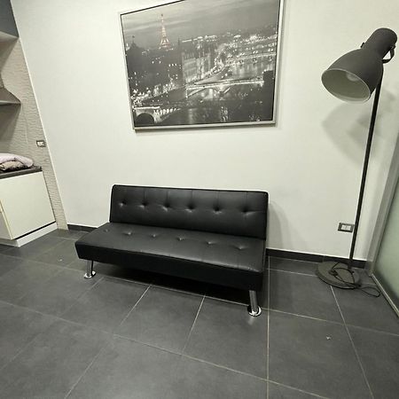 Napoli Centro Casa Con Due Camere E Cucina Dış mekan fotoğraf